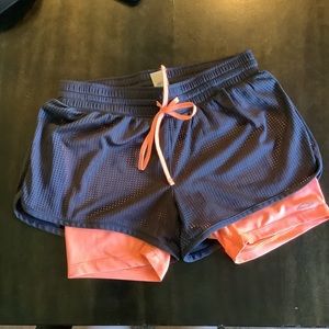 It has spandex inside of it.